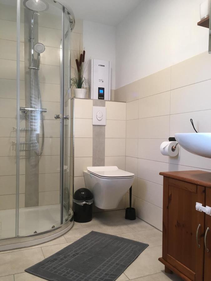 Ferienhaus Alte Schule Rambin Auf Ruegen Bagian luar foto