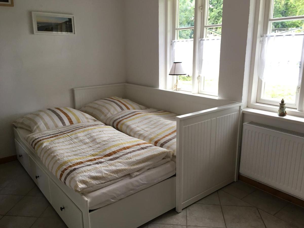Ferienhaus Alte Schule Rambin Auf Ruegen Bagian luar foto